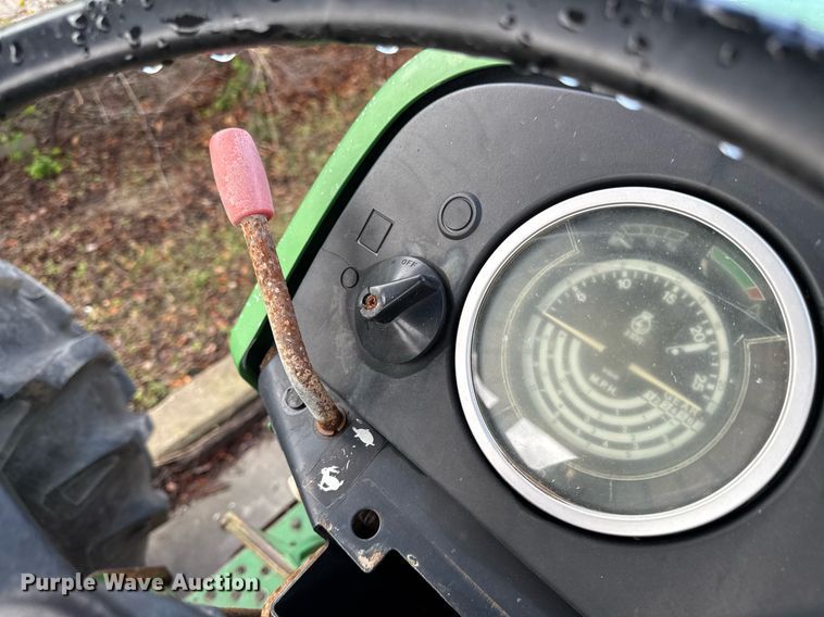 image for item ED4192 1989 John Deere 2755 tractor