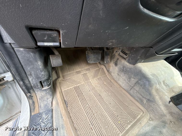 image for item ED4193 2011 Ford F150 XL SuperCab pickup truck