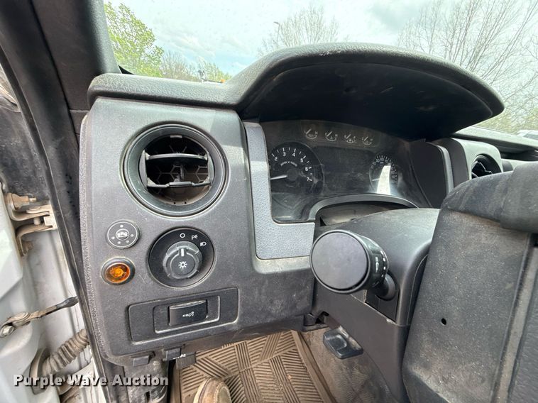 image for item ED4193 2011 Ford F150 XL SuperCab pickup truck