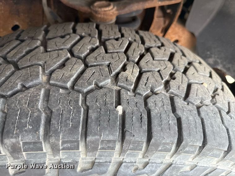 image for item ED4193 2011 Ford F150 XL SuperCab pickup truck