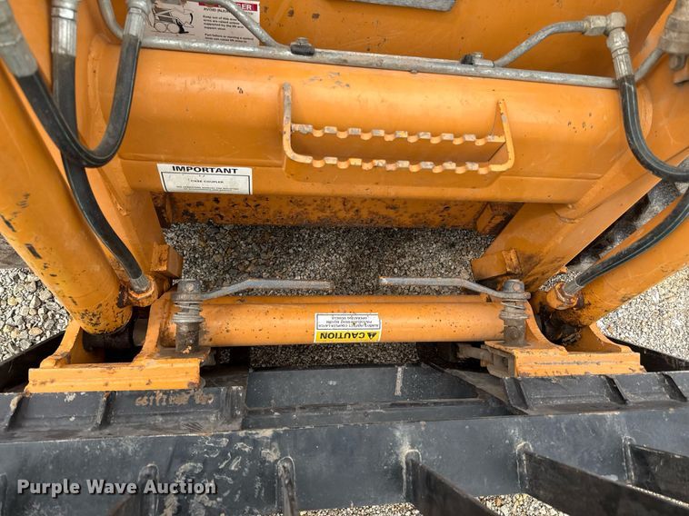 image for item ED4205 2001 Case 1840 skid steer loader