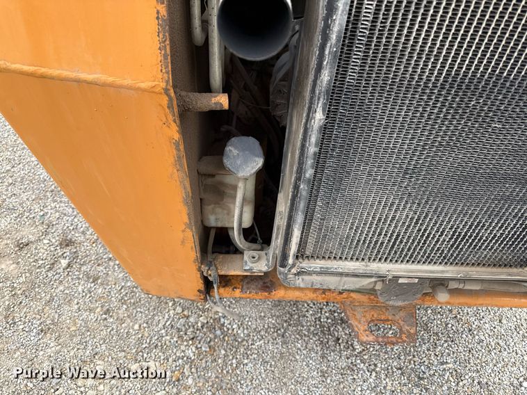 image for item ED4205 2001 Case 1840 skid steer loader