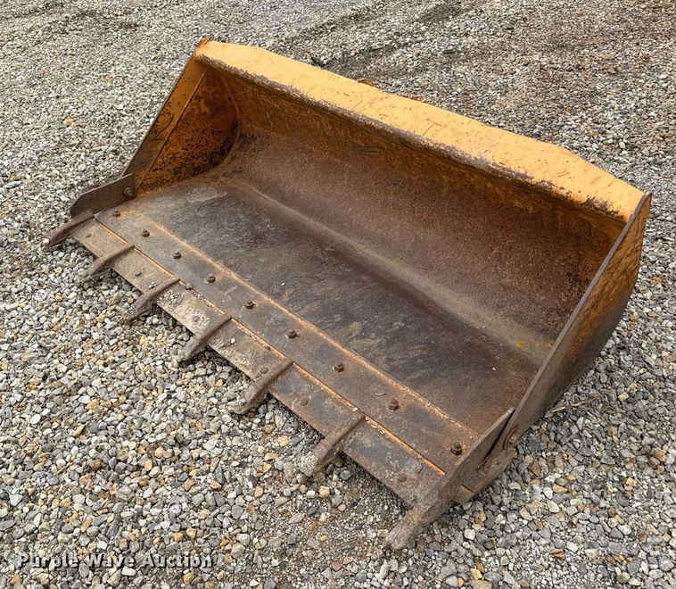 image for item ED4205 2001 Case 1840 skid steer loader