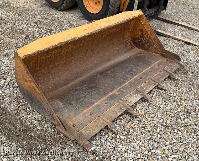 image for item ED4205 2001 Case 1840 skid steer loader