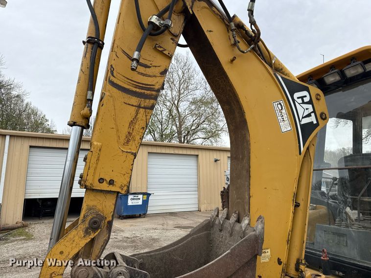 image for item ED4206 1998 Caterpillar 416C backhoe