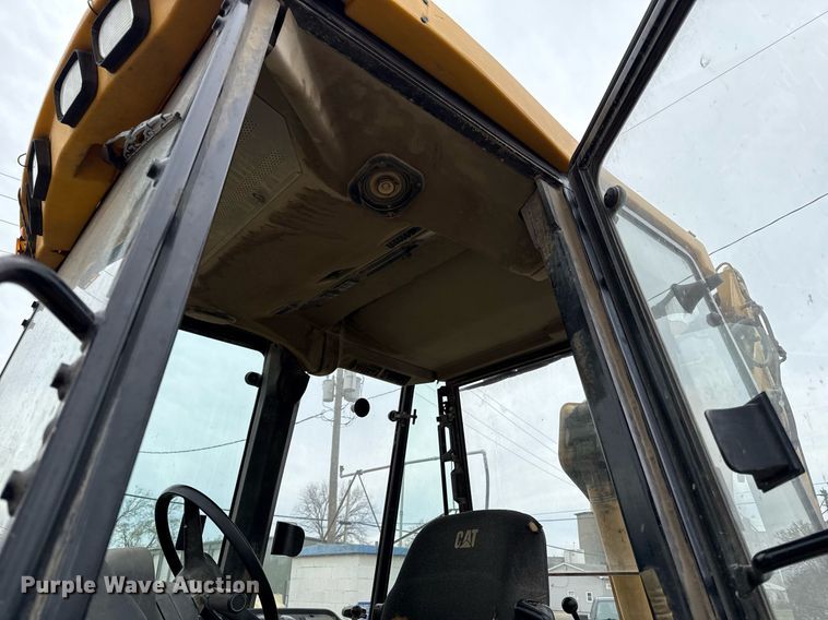 image for item ED4206 1998 Caterpillar 416C backhoe