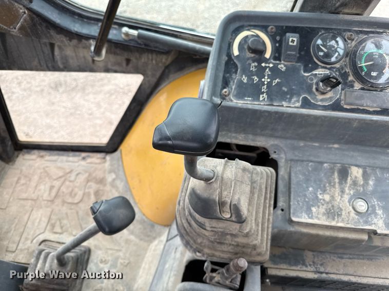 image for item ED4206 1998 Caterpillar 416C backhoe