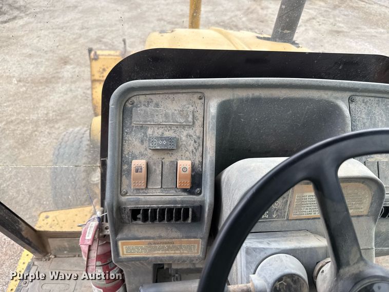 image for item ED4206 1998 Caterpillar 416C backhoe