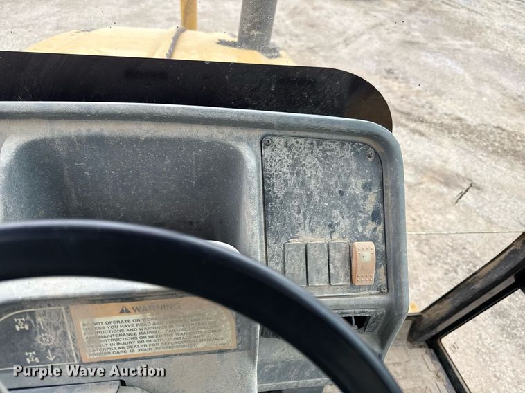 image for item ED4206 1998 Caterpillar 416C backhoe