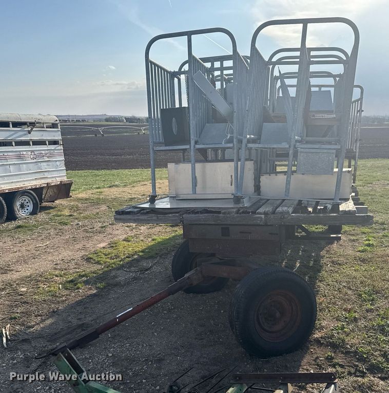image for item EG6238 Hay wagon