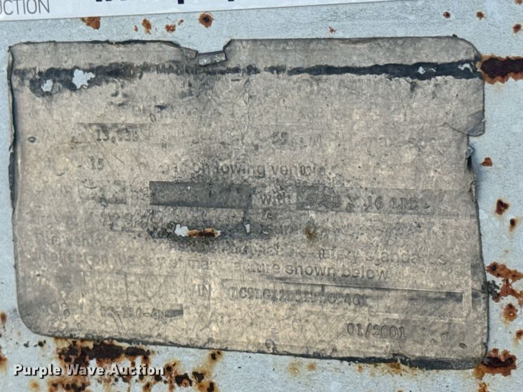 image for item EG6239 2001 Donahue livestock trailer