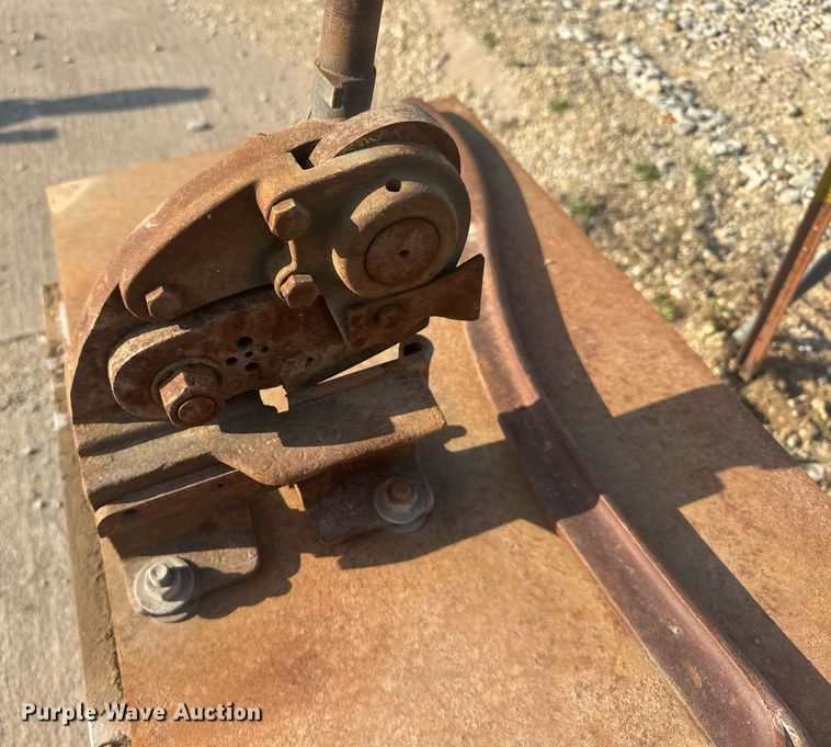 image for item EG6242 Famco arbor press