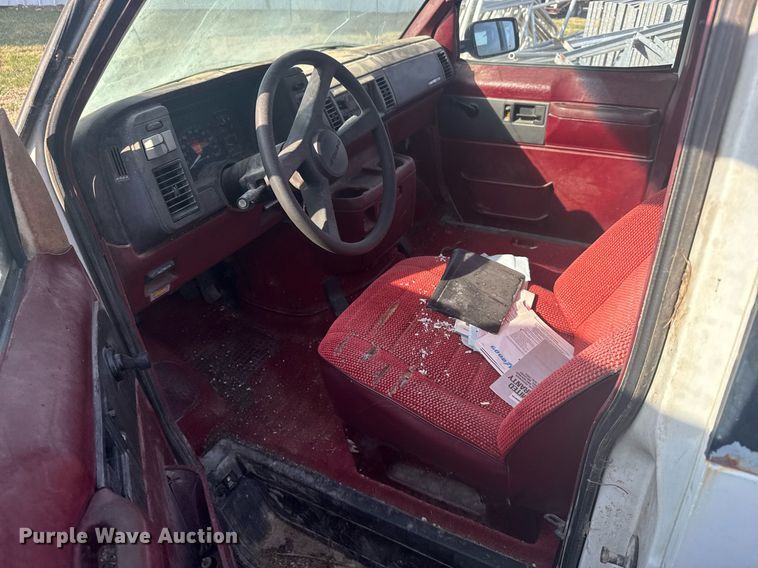 image for item EG6243 1993 Chevrolet Astro van