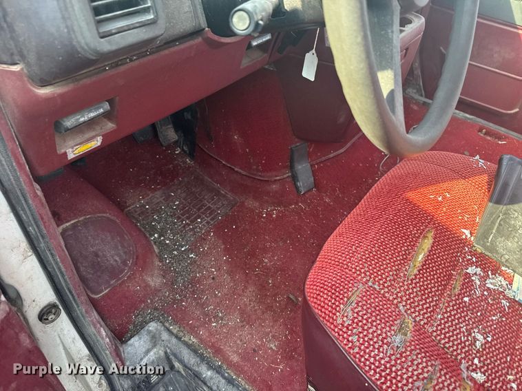 image for item EG6243 1993 Chevrolet Astro van