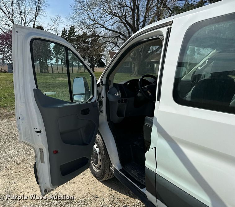 image for item EG6245 2016 Ford Transit 350 van