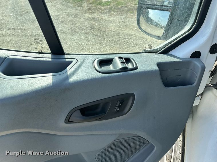 image for item EG6245 2016 Ford Transit 350 van