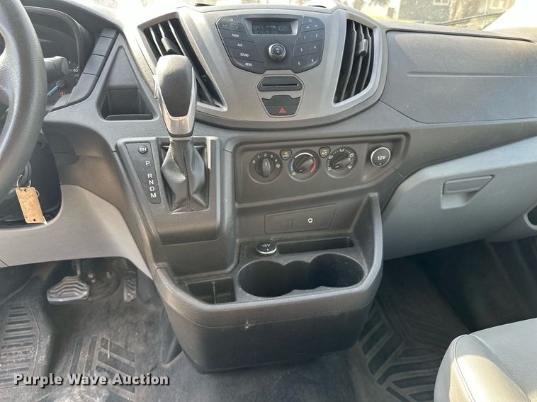 image for item EG6245 2016 Ford Transit 350 van