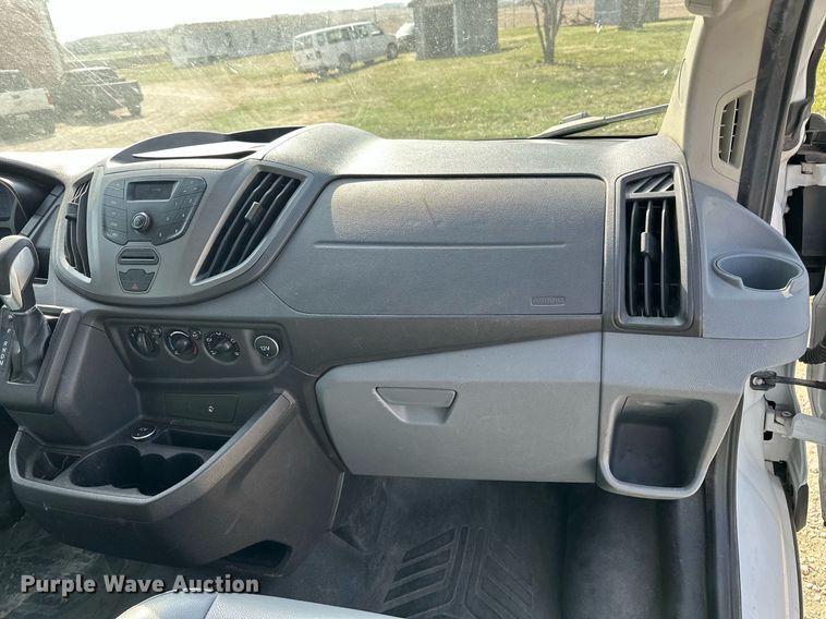 image for item EG6245 2016 Ford Transit 350 van