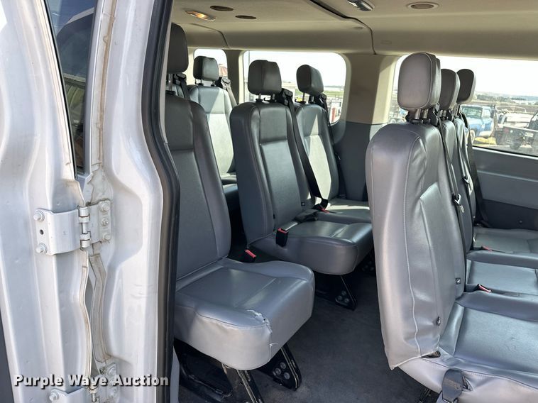 image for item EG6245 2016 Ford Transit 350 van