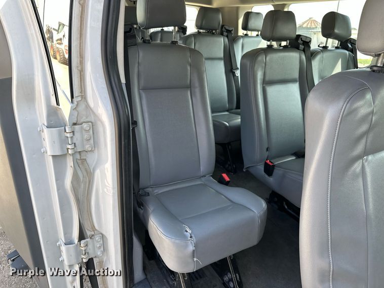 image for item EG6245 2016 Ford Transit 350 van