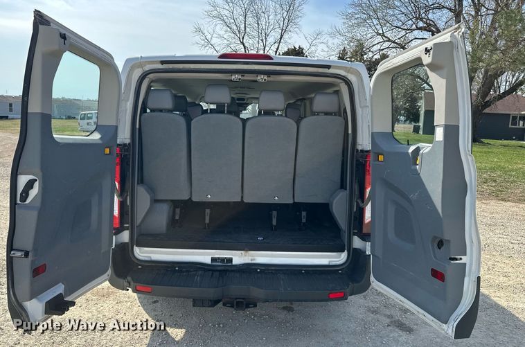 image for item EG6245 2016 Ford Transit 350 van