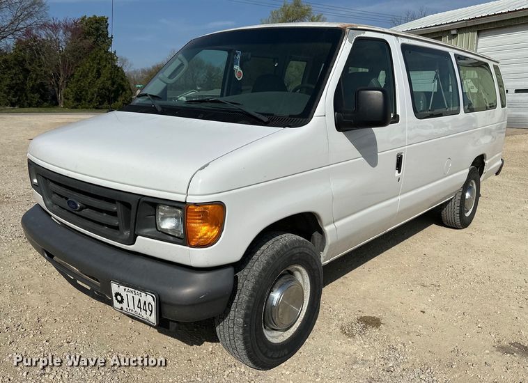image for item EG6246 2006 Ford E350 Super Duty van