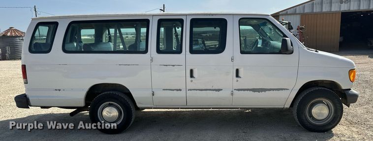 image for item EG6246 2006 Ford E350 Super Duty van
