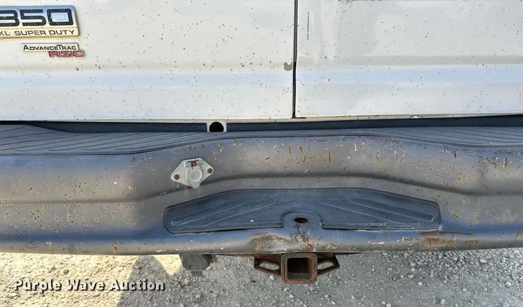 image for item EG6246 2006 Ford E350 Super Duty van