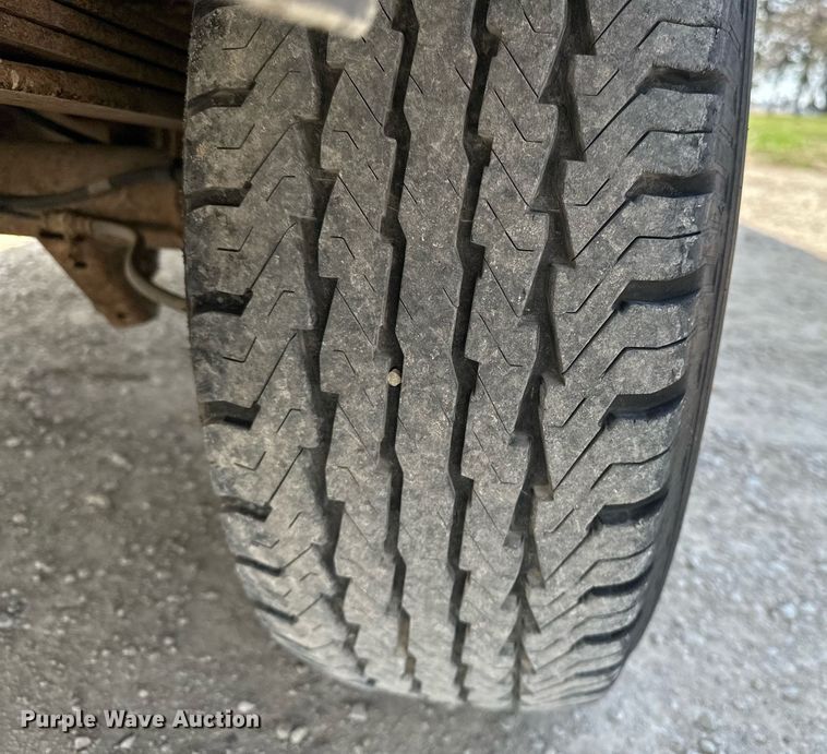 image for item EG6246 2006 Ford E350 Super Duty van