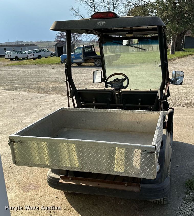 image for item EG6248 2009 Tomberlin E-Merge 500 golf cart