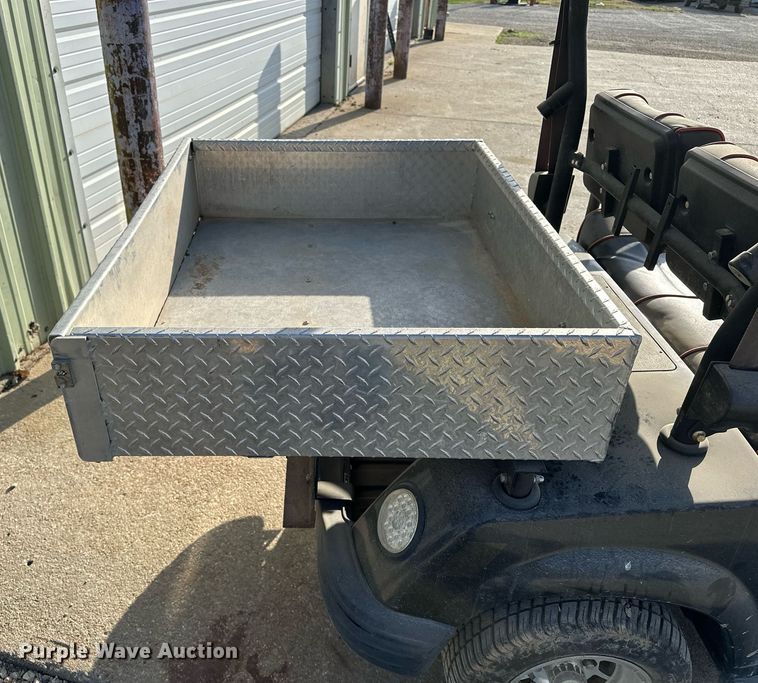 image for item EG6248 2009 Tomberlin E-Merge 500 golf cart