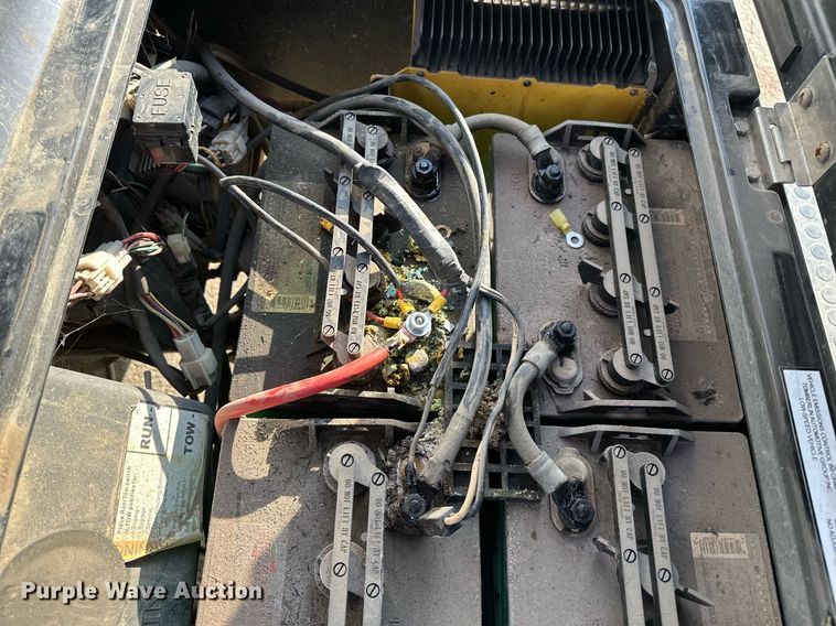 image for item EG6248 2009 Tomberlin E-Merge 500 golf cart