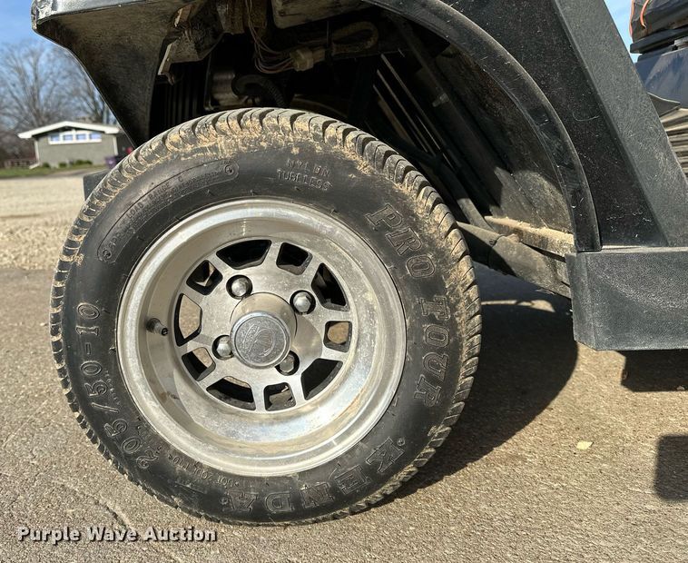 image for item EG6248 2009 Tomberlin E-Merge 500 golf cart