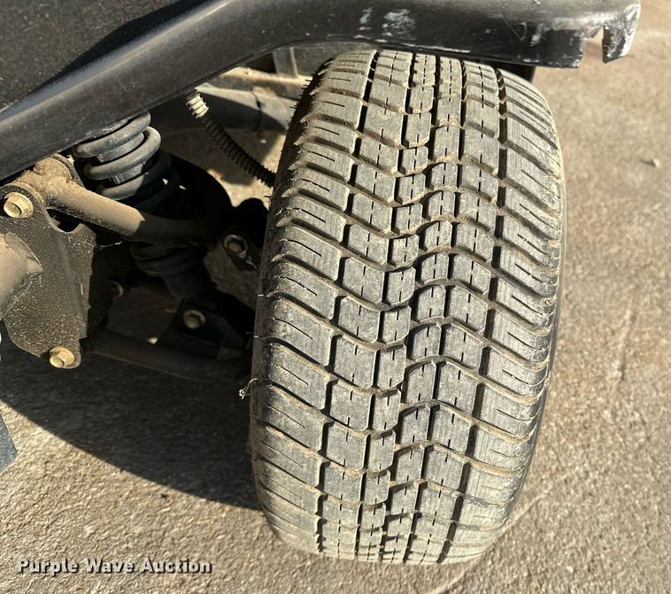 image for item EG6248 2009 Tomberlin E-Merge 500 golf cart