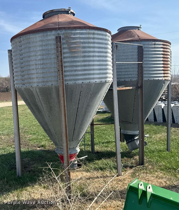 image for item EG6254 (2) Butler Bulk-o-Matic vertical feed silos