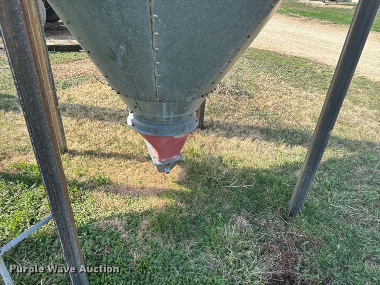 image for item EG6254 (2) Butler Bulk-o-Matic vertical feed silos