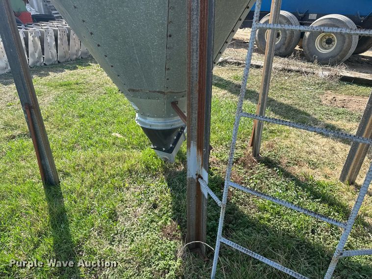 image for item EG6254 (2) Butler Bulk-o-Matic vertical feed silos