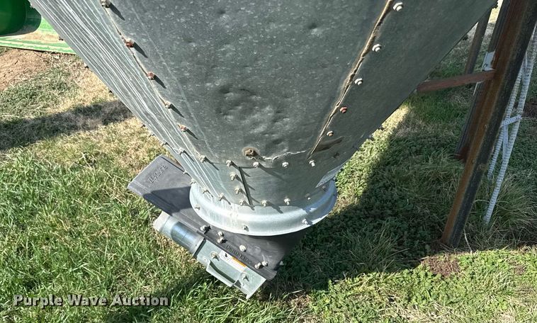 image for item EG6254 (2) Butler Bulk-o-Matic vertical feed silos