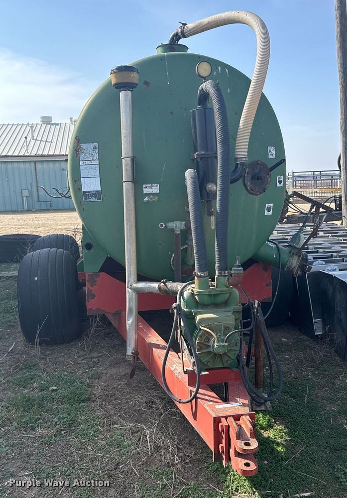 image for item EG6255 Balzer 2600 Magnum manure spreader