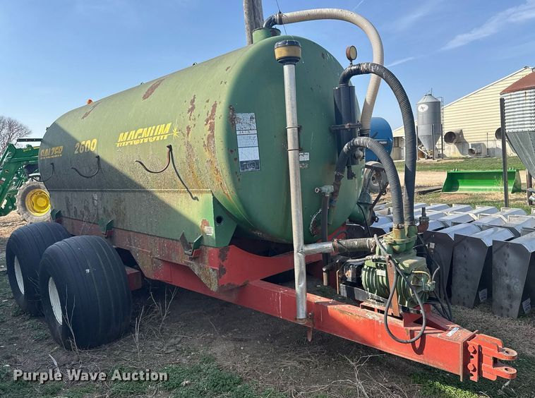 image for item EG6255 Balzer 2600 Magnum manure spreader