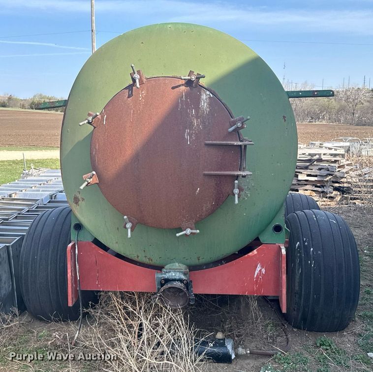 image for item EG6255 Balzer 2600 Magnum manure spreader