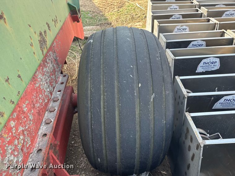 image for item EG6255 Balzer 2600 Magnum manure spreader