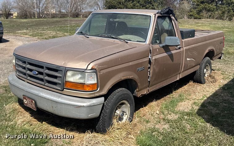 image for item EG6257 1996 Ford F150 pickup truck