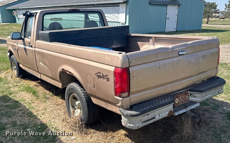 image for item EG6257 1996 Ford F150 pickup truck