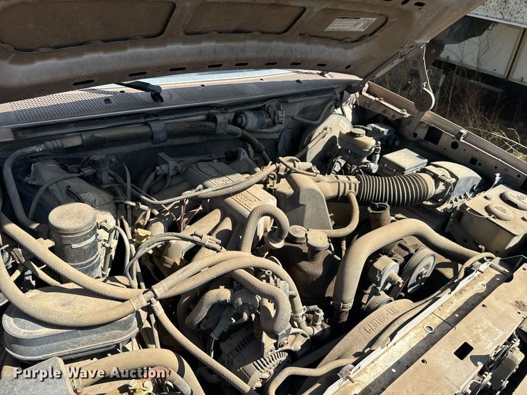 image for item EG6257 1996 Ford F150 pickup truck