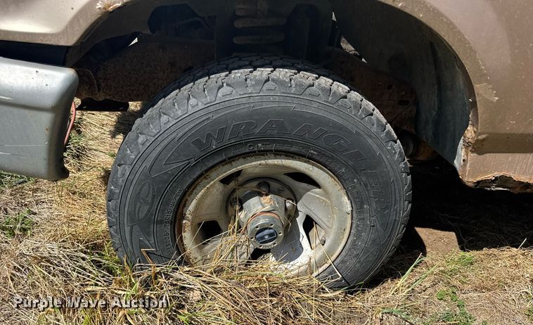 image for item EG6257 1996 Ford F150 pickup truck