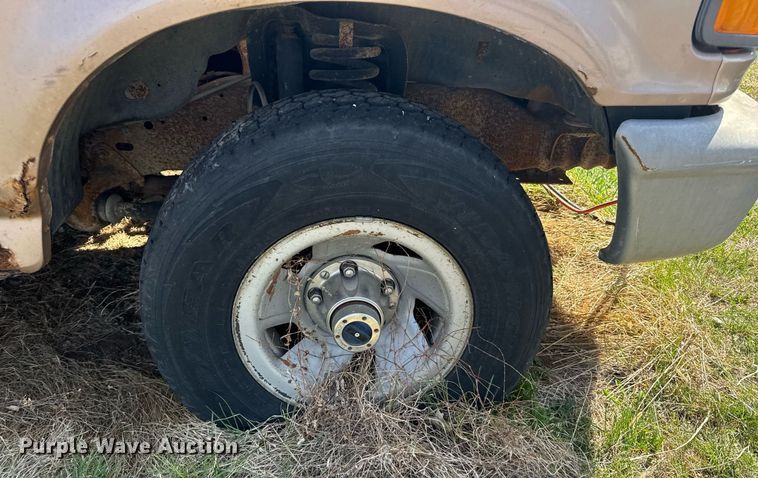 image for item EG6257 1996 Ford F150 pickup truck