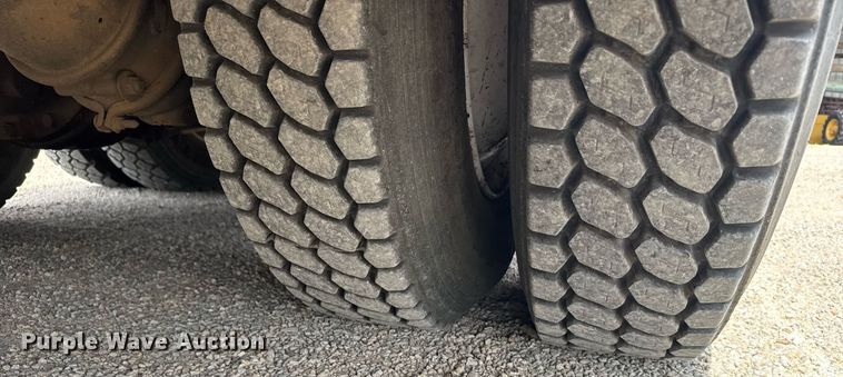 image for item EG6288 1985 Spartan RS20-3064 aerial platform fire truck