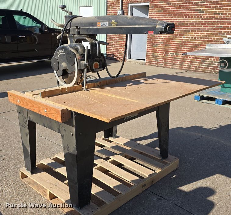 image for item EH8787 Woodworking equipment