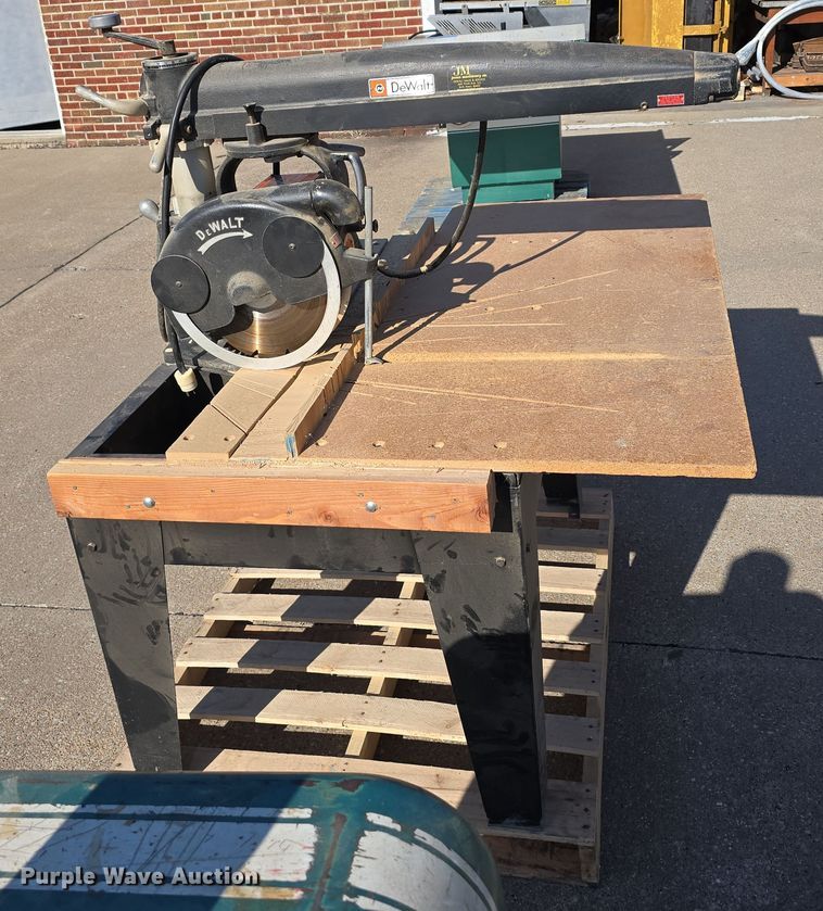 image for item EH8787 Woodworking equipment